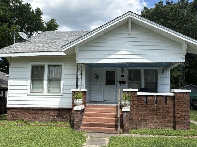 Property Photo:  808 N 11th Street  IL 62966 