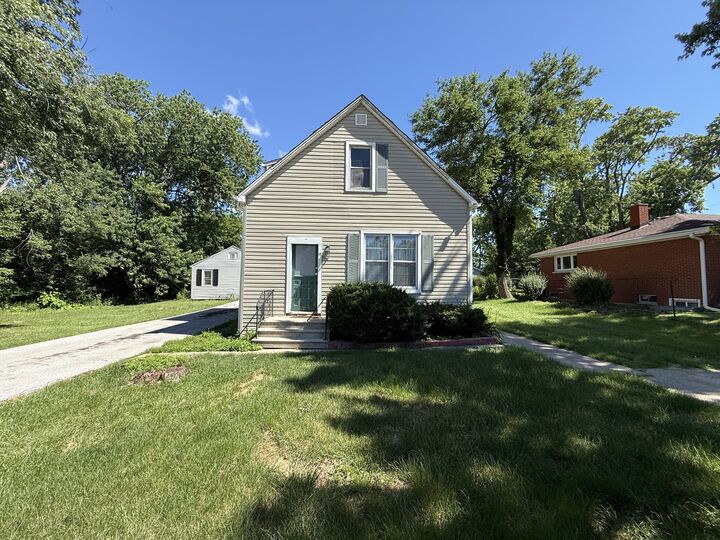 Property Photo: 19 W 36th Place IL 60475