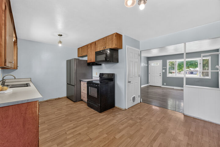 Property Photo: 207 River Drive IL 60115