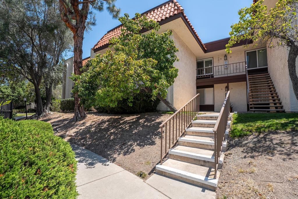 Property Photo: 6878 Navajo Rd 36 CA 92119
