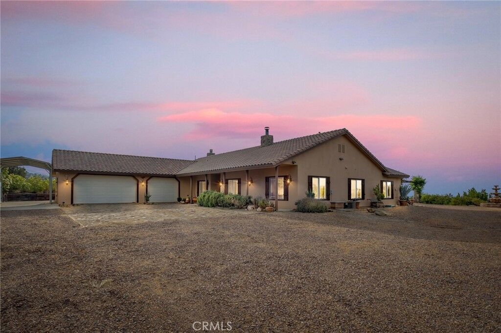 Property Photo: 8334 Sky Line CA 92372