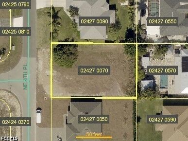 Property Photo:  913 NE 4th Place  FL 33909 