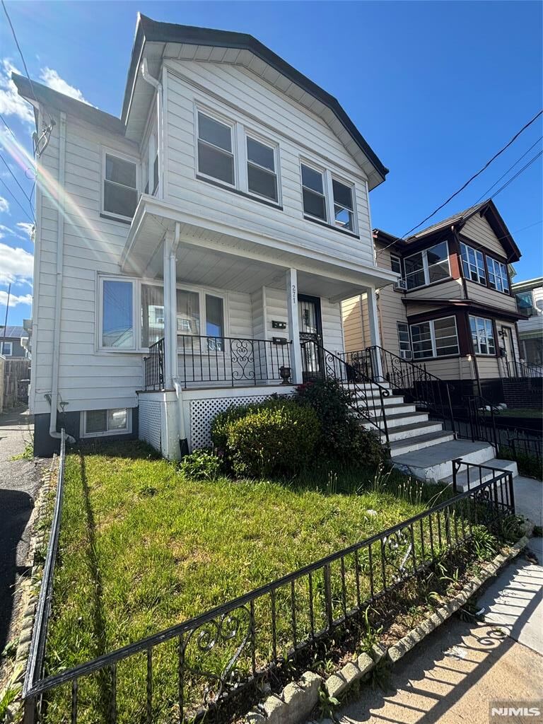 Property Photo:  271 Vermont Avenue  NJ 07111 
