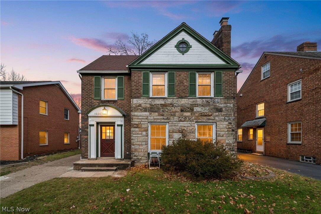 Property Photo: 16809 Scottsdale Boulevard OH 44120