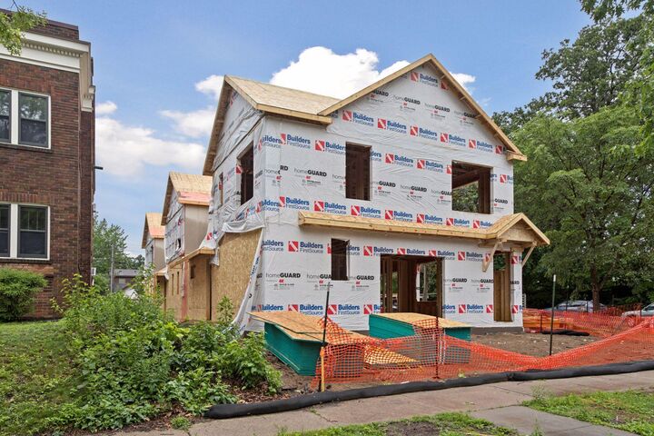 Property Photo:  1156 Lincoln Avenue  MN 55105 