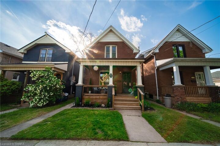 Property Photo:  20 Wells Avenue  ON N3R 4J2 