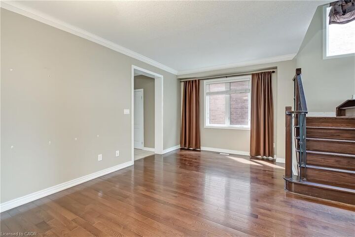 Property Photo:  2131 Fiddlers Way  ON L6M 0M5 