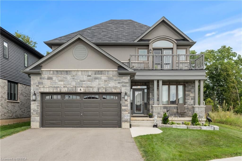 Property Photo: 8 Lorne Card Drive ON N3L 0H8