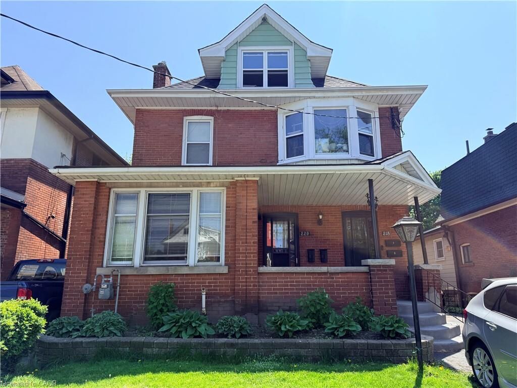 Property Photo: 218 Maplewood Avenue 1 ON L8M 1X8