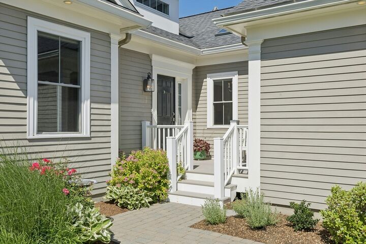 Property Photo:  14 Lydias Way 14  MA 01532 