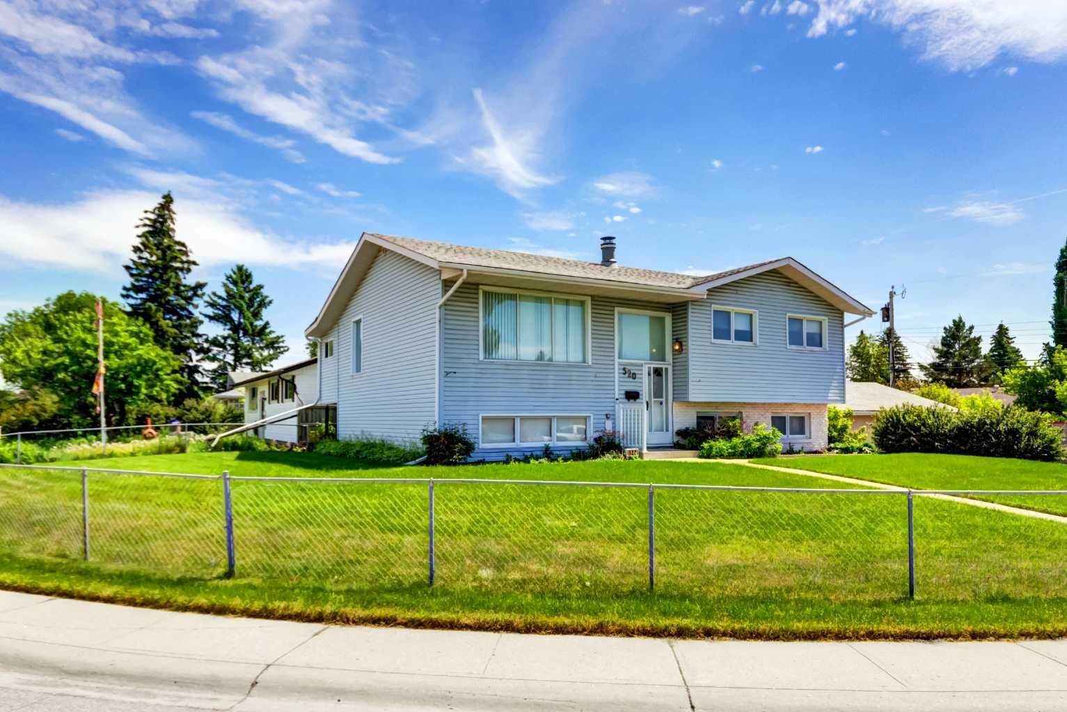 Property Photo: 520 Foritana Road SE AB T2A 2B6