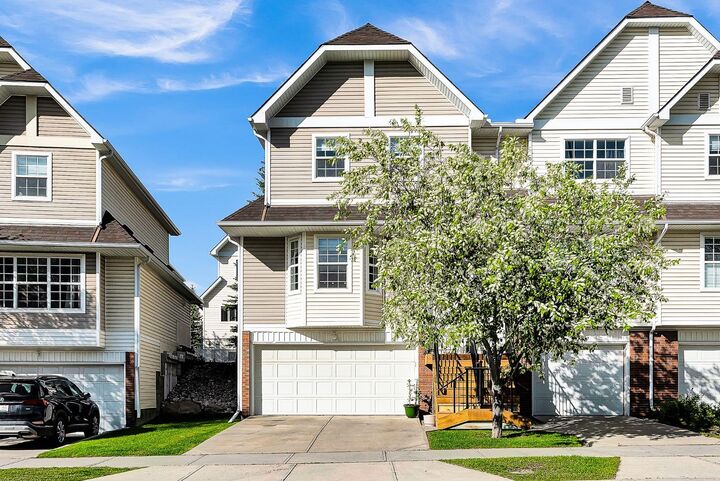 Property Photo: 264 Tuscany Springs Boulevard NW AB T3L 2R6