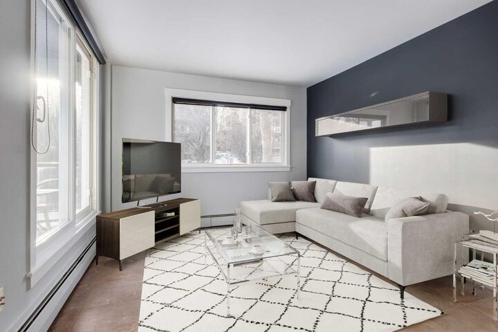 Property Photo: 1230 Cameron Avenue SW 11 AB T2T 0K9