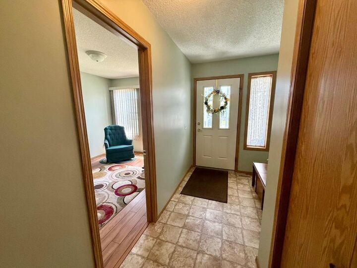 Property Photo:  408 Freeman Way NW  AB T1V 1R2 
