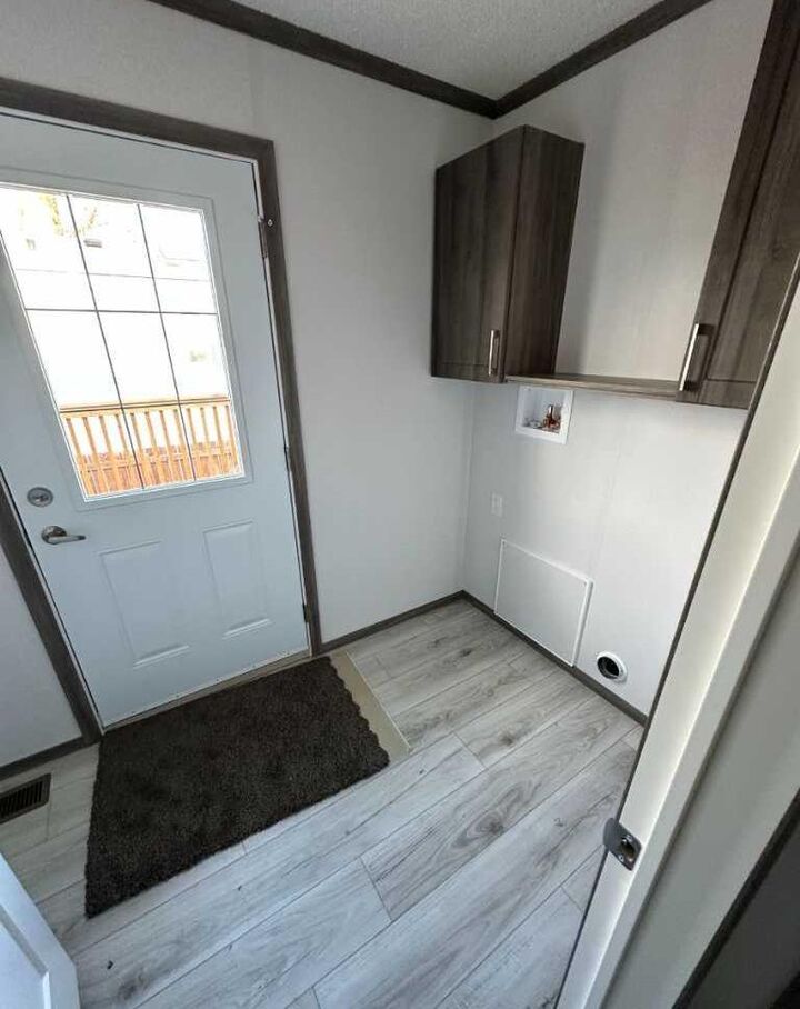 Property Photo:  24 Homestead Way SE  AB T1V 1J7 
