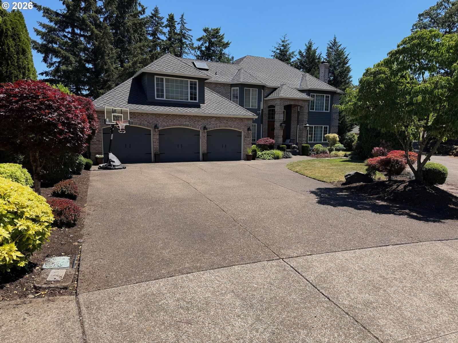 Property Photo:  6021 Caufield St  OR 97068 