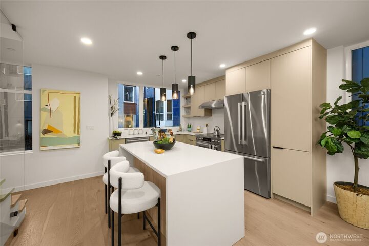 Property Photo:  1321 E Denny Way  WA 98122 