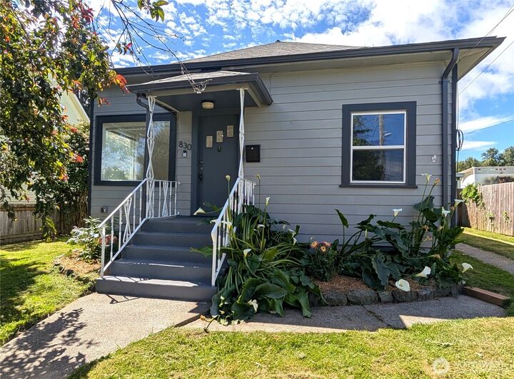 Property Photo: 830 Garfield Street WA 98273