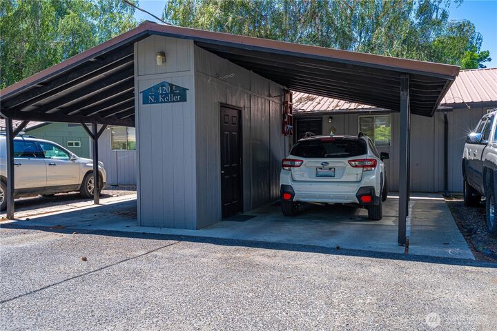 Property Photo: 420 N Keller Avenue A & B WA 98802