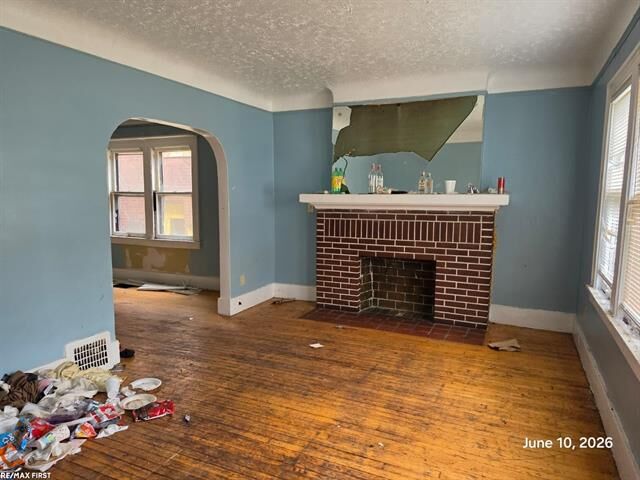Property Photo: 4317 Waverly Street MI 48238