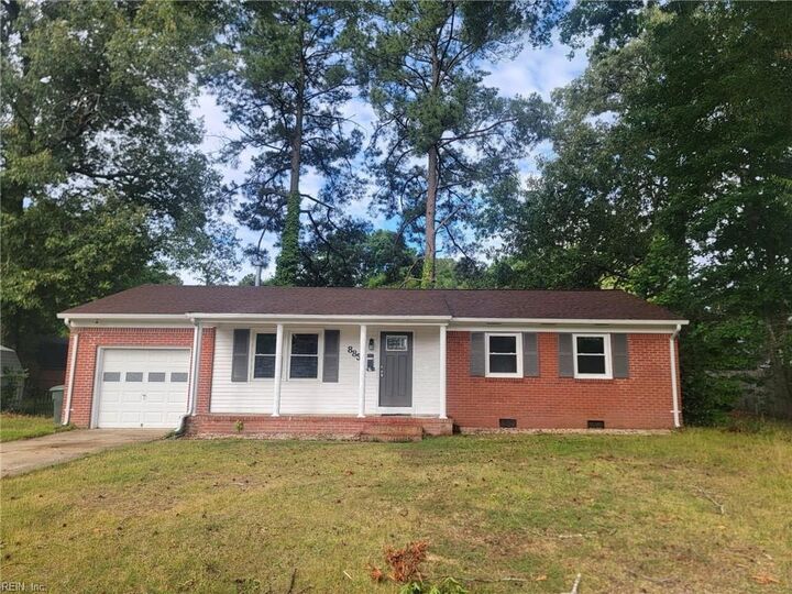 Property Photo:  885 Butte Cir  VA 23608 