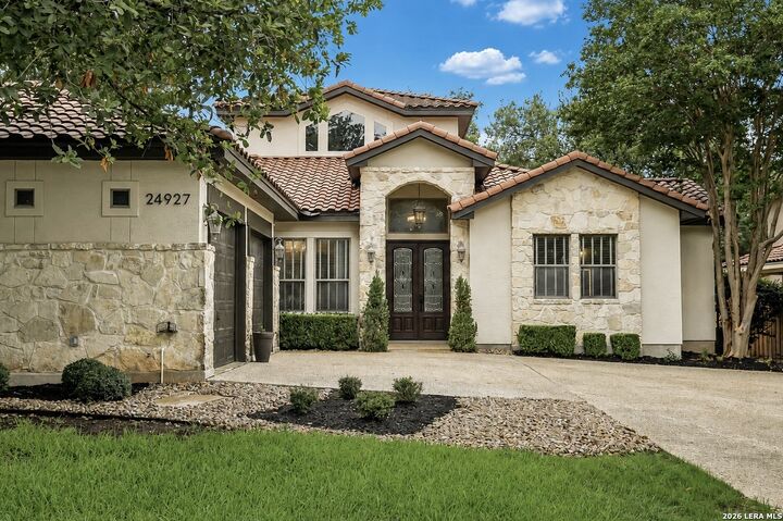 Property Photo:  24927 Estancia Cir  TX 78260 
