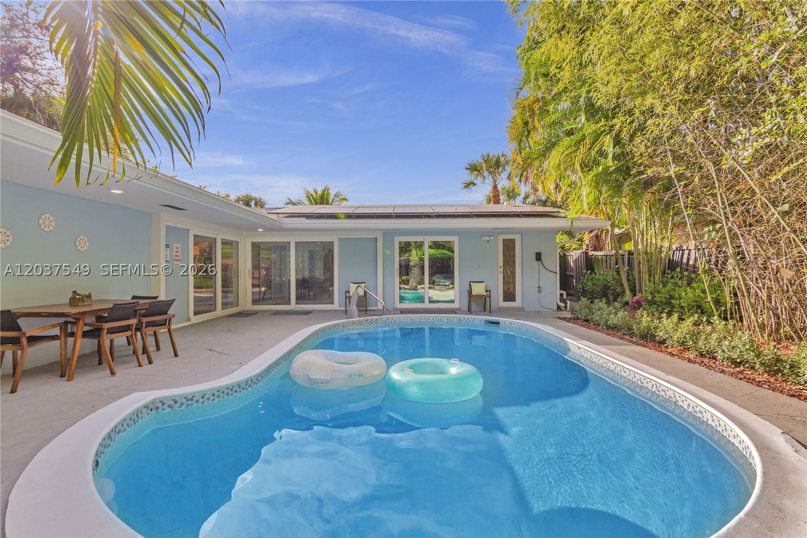 Property Photo:  204 SW 19th Ave 0  FL 33312 