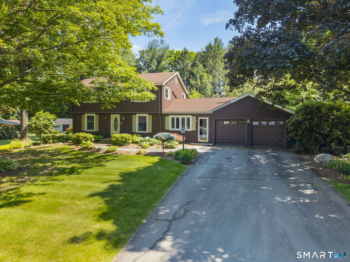 Property Photo:  22 Seneca Drive  CT 06066 
