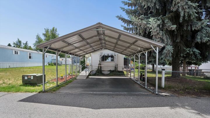 Property Photo: 2201 N Craig Rd 252 WA 99224