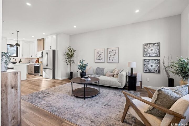 Property Photo: 1752 West Market Street SK S4Y 0G3
