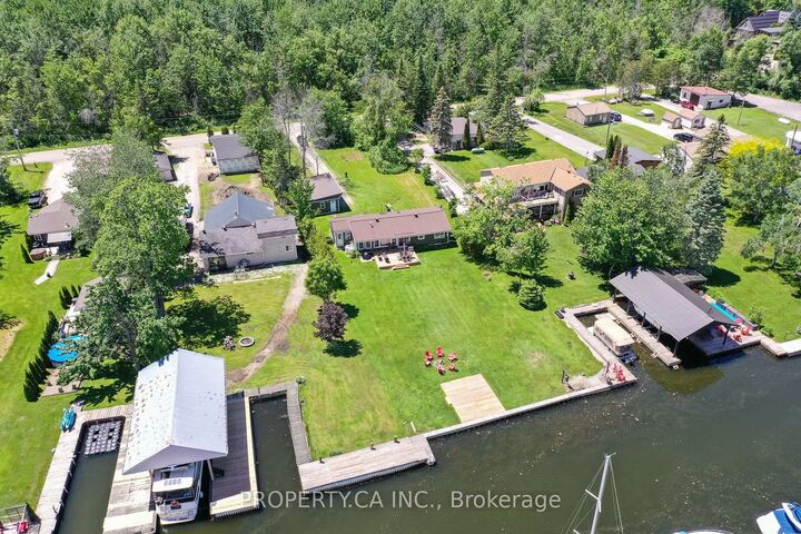 Property Photo: 4099 Glen Cedar Drive ON L3V 6H7