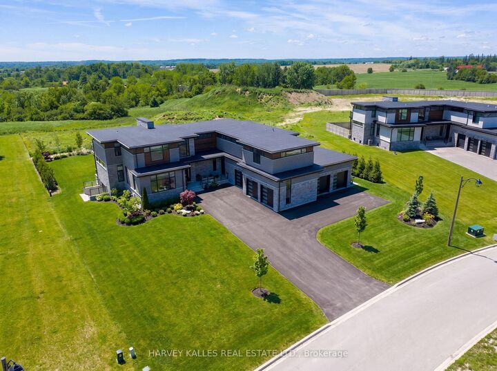 Property Photo:  24 Sugarbush Court  ON L7G 4S7 