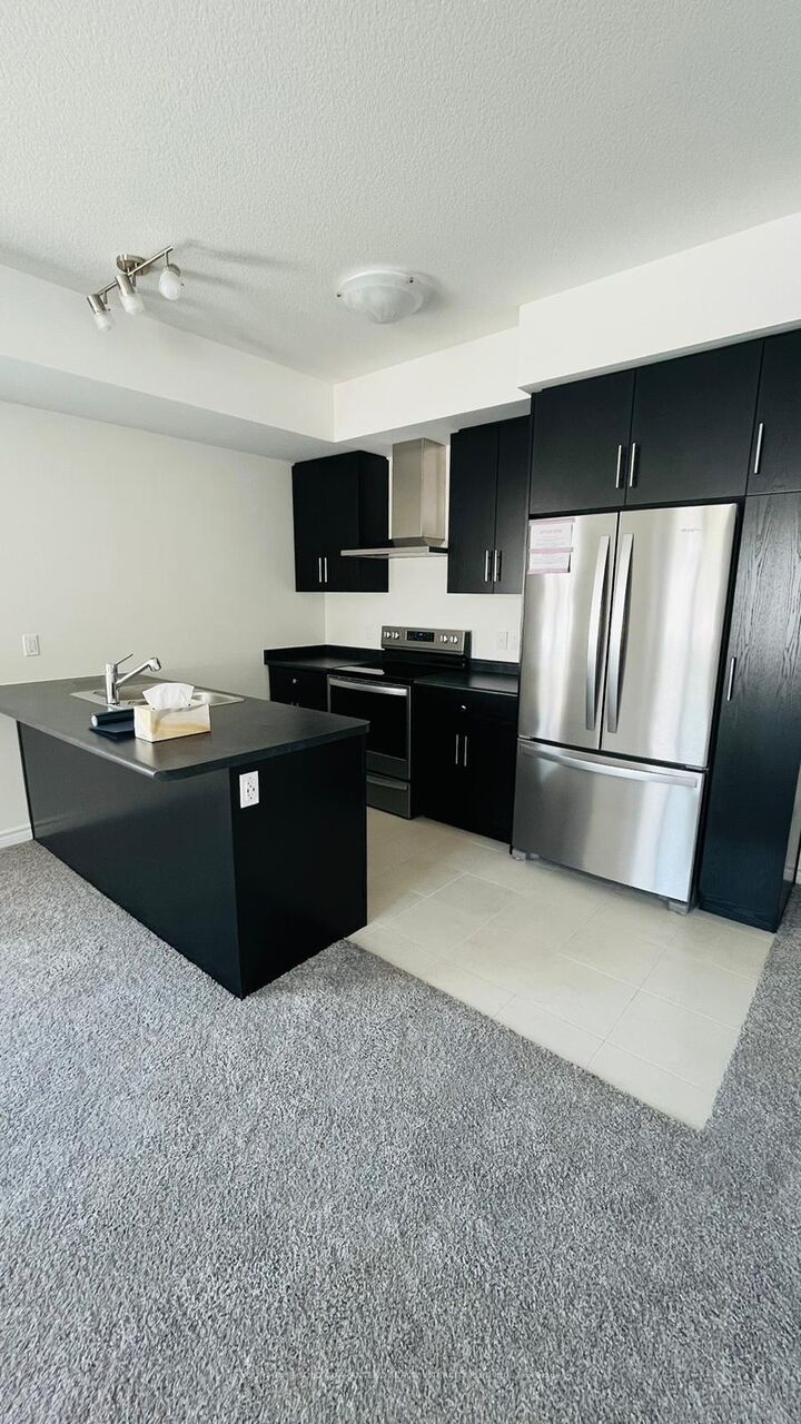Property Photo: 24 Lomond Lane ON N2R 1R7