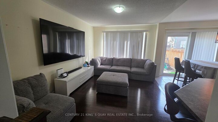 Property Photo:  7 Stotts Terrace  ON M1C 0C8 