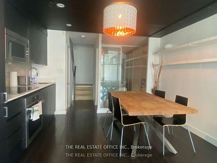Property Photo:  112 Fort York Boulevard G09  ON M5V 4A7 