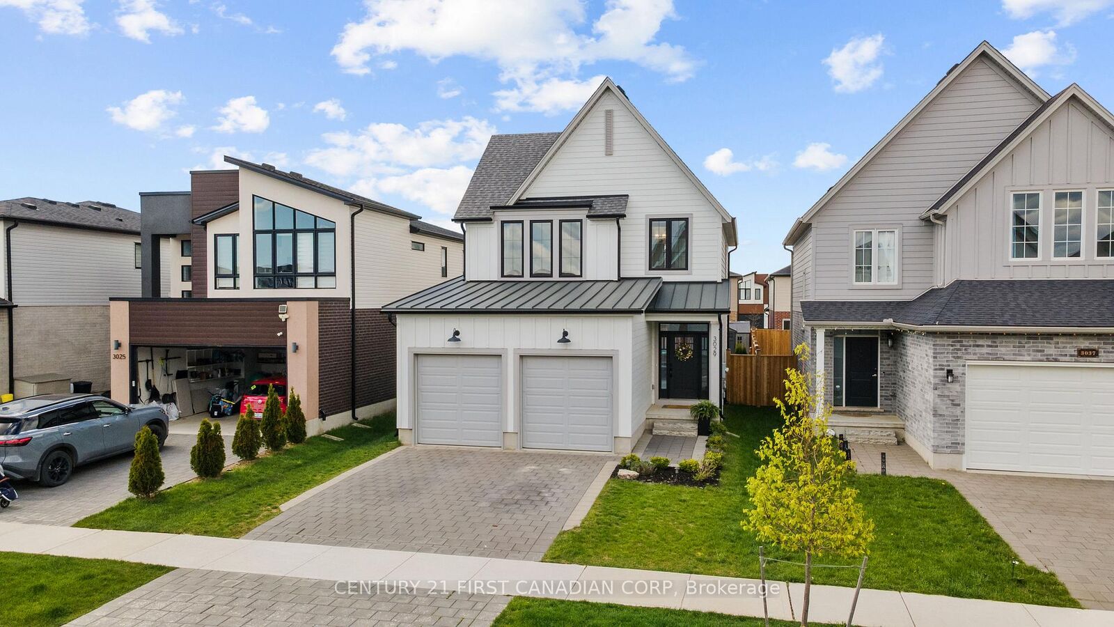 Property Photo: 3029 Heardcreek Trail ON N6G 2S7