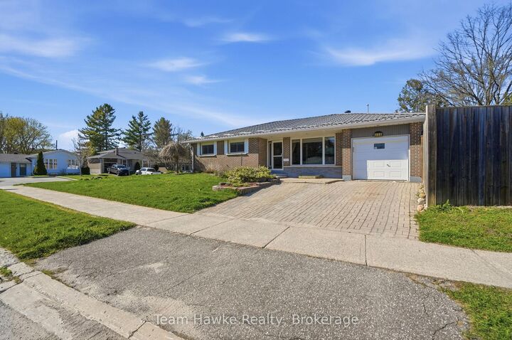 Property Photo: 958 Montreal Street ON L4R 1H2