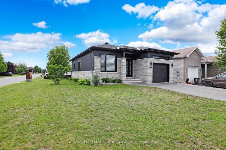 427 Denis Street — photo 1