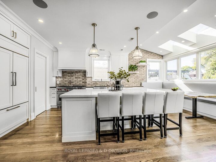 Property Photo: 30 Broadleaf Road ON M3B 1C2