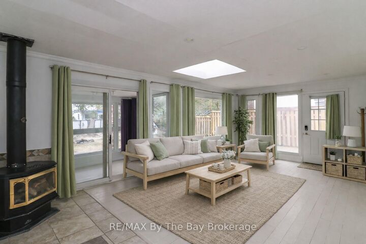 Property Photo: 54 Homewood Avenue ON L9Z 2M2
