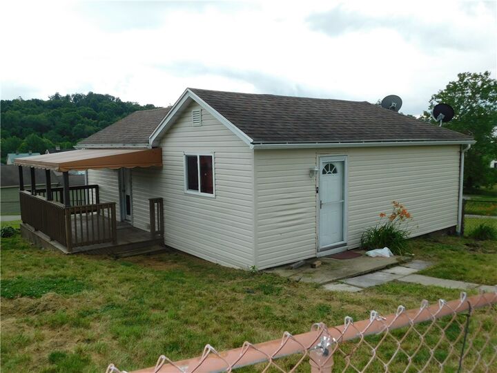Property Photo: 27 Community Avenue PA 15401
