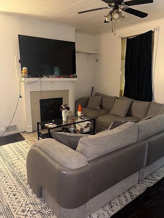 Property Photo:  200 Brighton Rd  PA 15202 