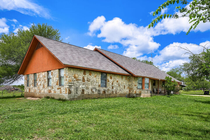 Property Photo: 14520 Bois D Arc Lane TX 78653