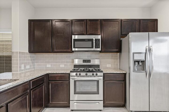 Property Photo:  1121 La Conterra Boulevard  TX 78626 