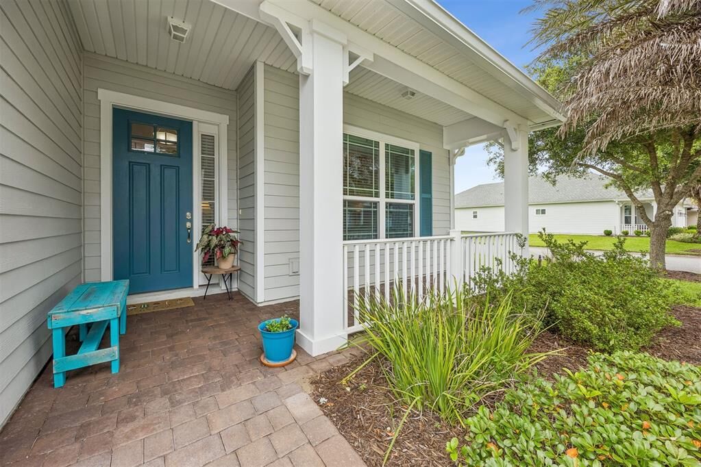 Property Photo:  85069 Floridian Drive  FL 32034 