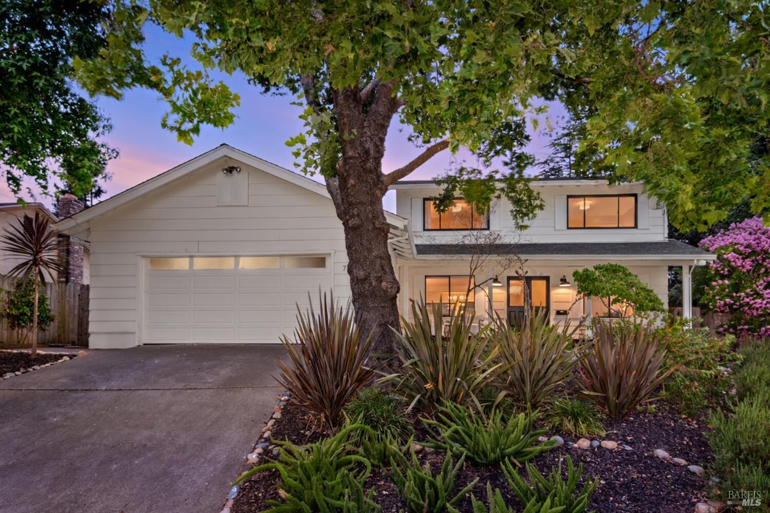 Property Photo:  727 Cindy Lane  CA 94952 