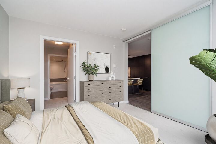 Property Photo: 1677 Lloyd Avenue 207 BC V7P 0B1