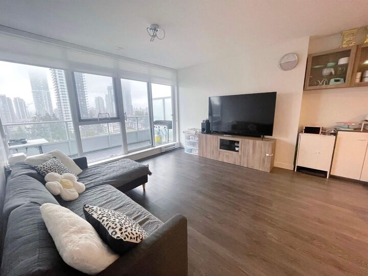 Property Photo: 525 Foster Avenue 1304 BC V3J 0H6