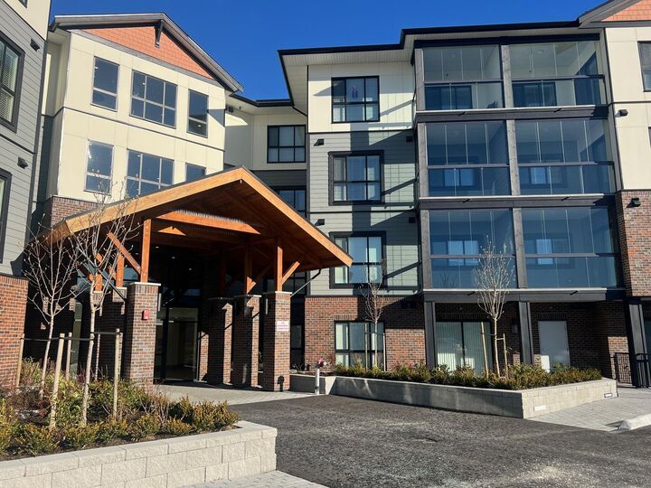 8497 Young Road 302 — photo 1