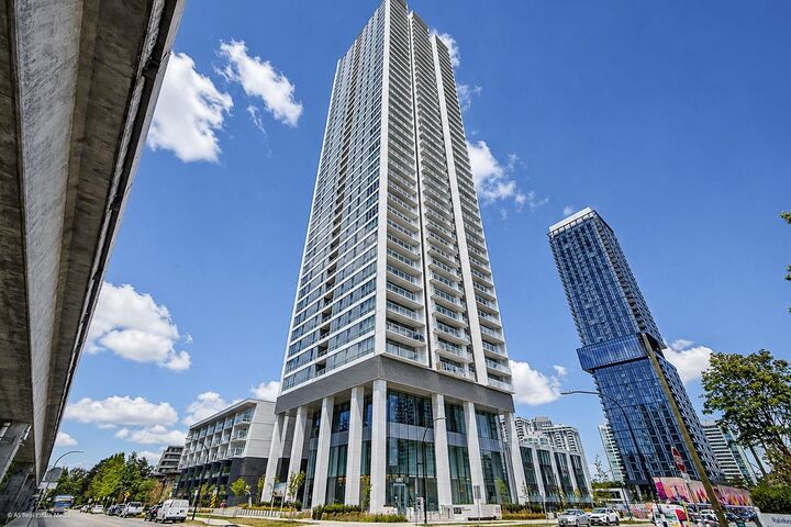 Property Photo: 6087 Wilson Avenue 3901 BC V5H 0M1
